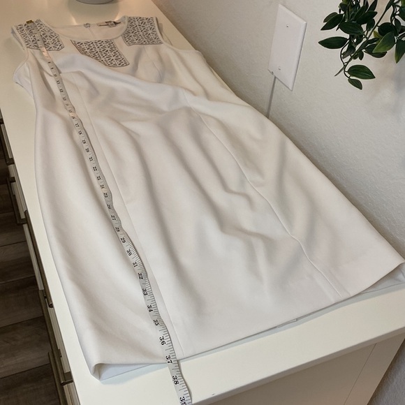 Etcetera White Sheath Dress with Leather Detail - Size 8 - Picture 16 of 16